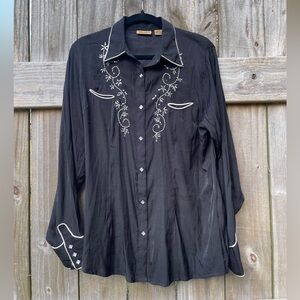 Wrangler cowgirl embroidered Black Shirt with Tan Label